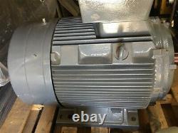 NEW SIEMENS 84kW 112 HP 3575 RPM 480V 60H 122A INDUSTRIAL ELECTRIC MOTOR