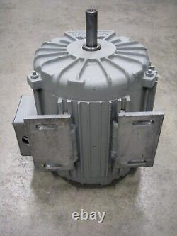 WELCO Electric Motor 600rpm 230v 3phase M-2673-A