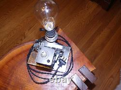 Moteur Steampunk Industriel / Lampe D’art De Sauvetage