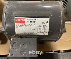 Moteur industriel Dayton 3N854 1/3 HP 3450 RPM 3 Phase Cadre 48