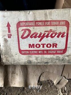 Moteur triphasé industriel Dayton Tri-Volt 3N677A 2HP 1150 RPM NOS