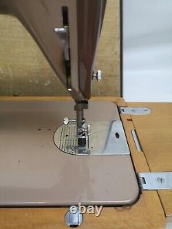 Vintage Electric Singer 201k Semi Industrial Sewing Machine Avec Moteur Et Boîtier